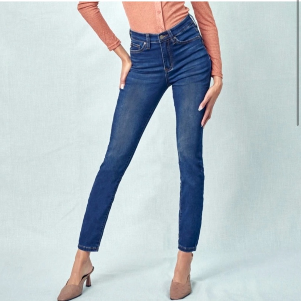 KanCan Vanessa High Rise Super Skinny Jeans - Size 11 / 29